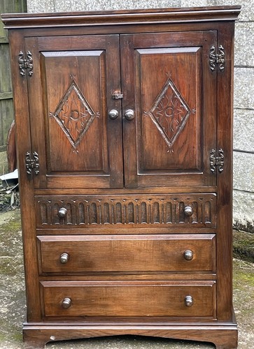 Superb carved oak - , and