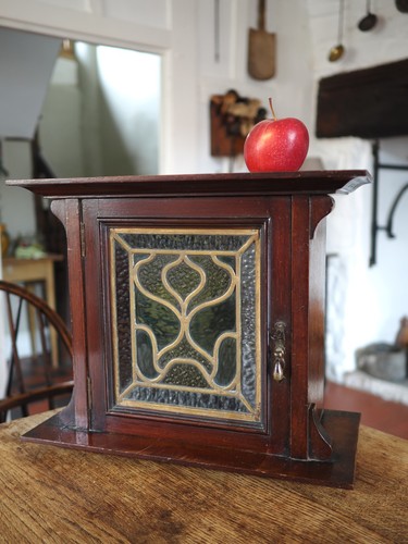 Lovely small arts and crafts - small,